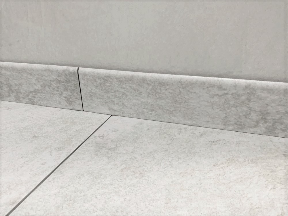 8×45 Battiscopa Roccia Bianco - immagine 2