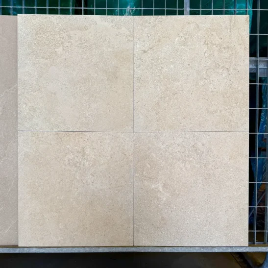 Piastrella gres porcellanato spessore 2cm. da esterno R11 60x60 cm. Florim Casual Life Champagne effetto pietra ruvida.